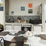 2 Bedroom Cozy In Chinian * Saint-Chinian