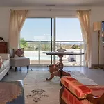 2 Bedroom Cozy In Chinian *