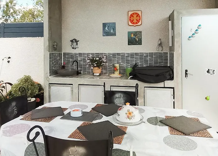 2 Bedroom Cozy In Chinian * Saint-Chinian